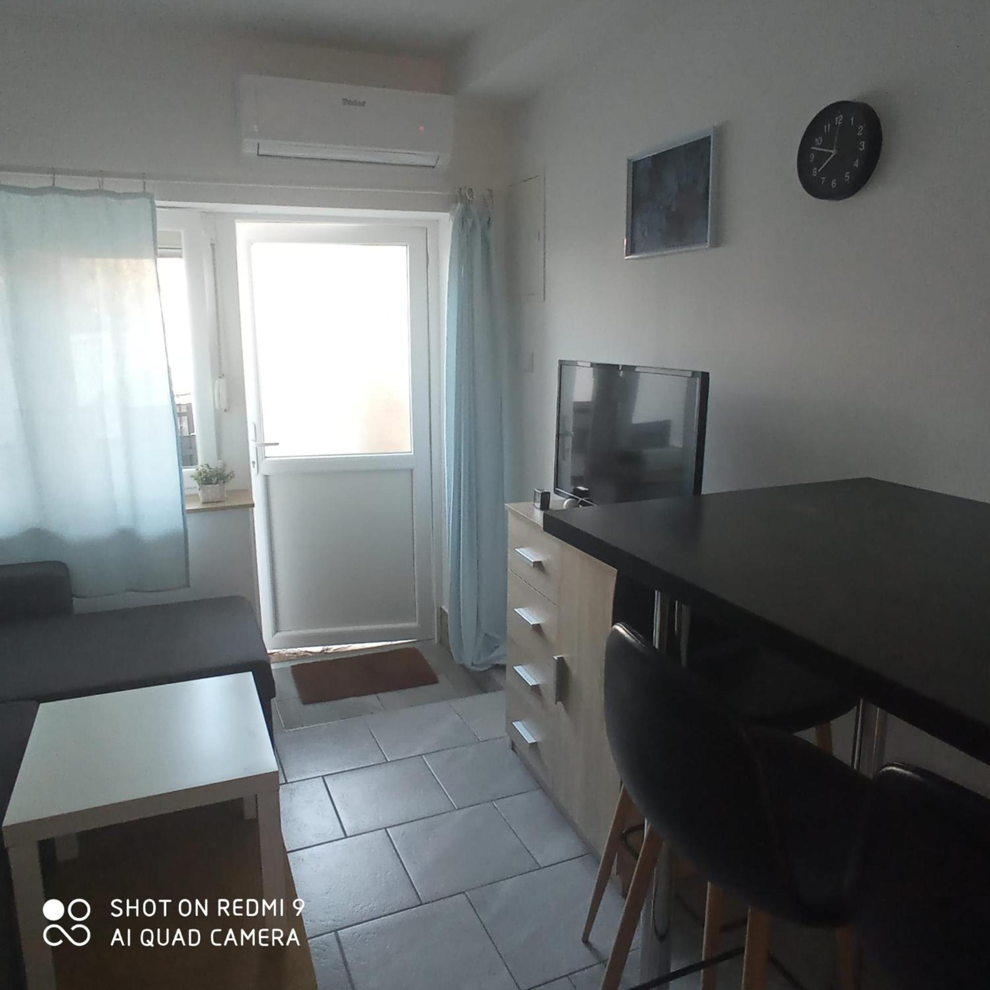Apartments Max Vir Extérieur photo