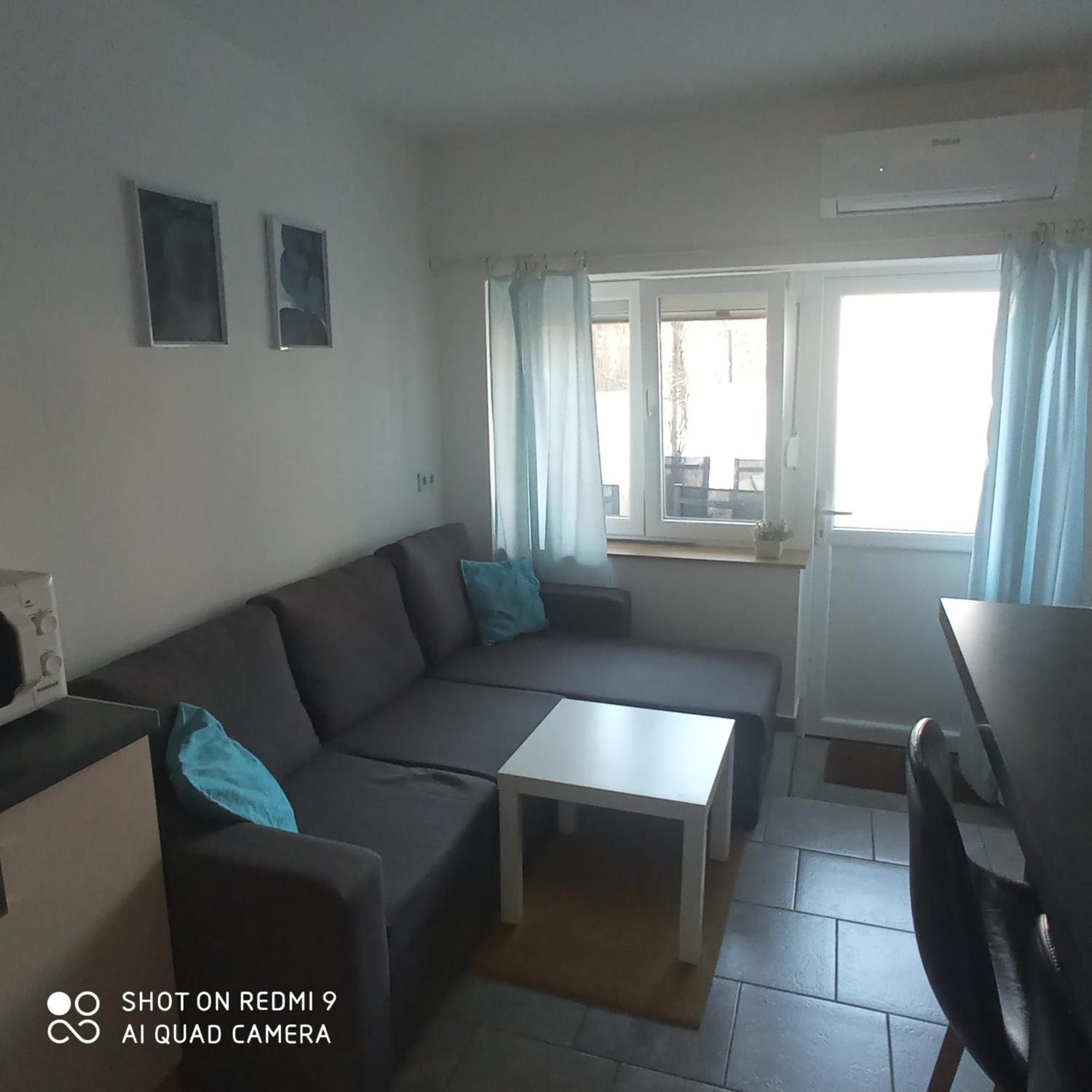 Apartments Max Vir Extérieur photo